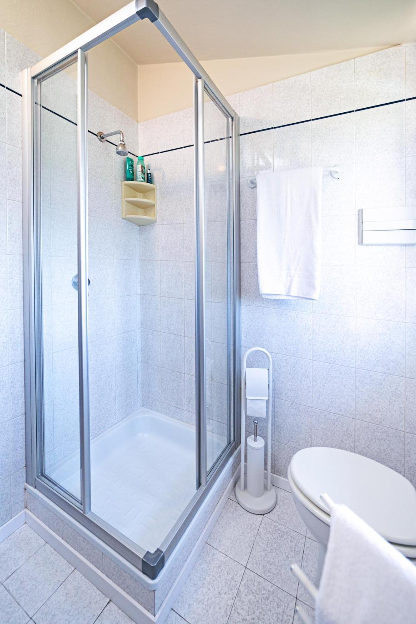 Apartments Blitz - Regarda Travel Lazise Luaran gambar