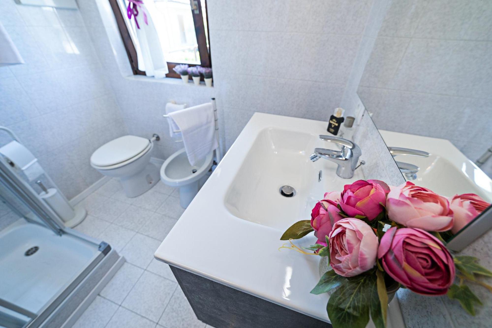 Apartments Blitz - Regarda Travel Lazise Luaran gambar