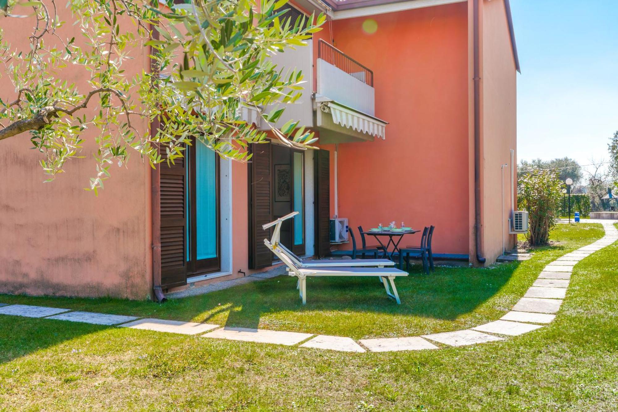 Apartments Blitz - Regarda Travel Lazise Luaran gambar